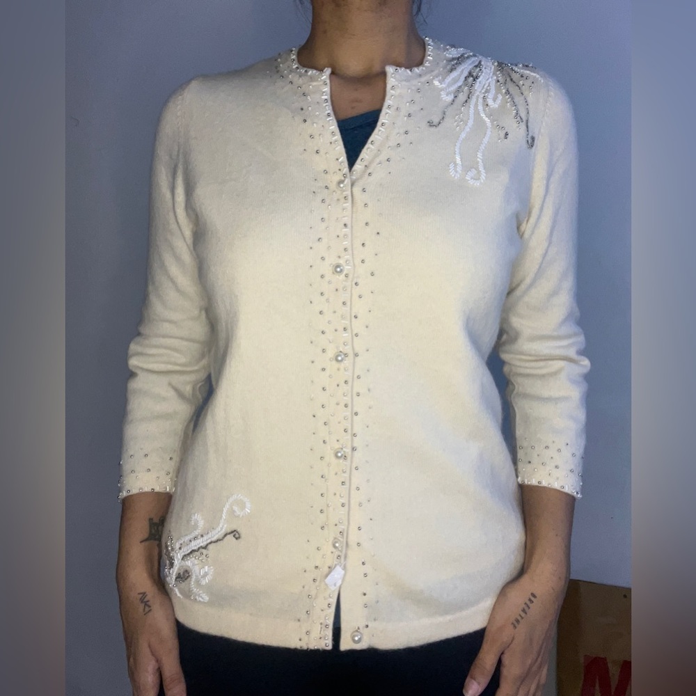 Off White Embroidered Sweater - Picture 7 of 7